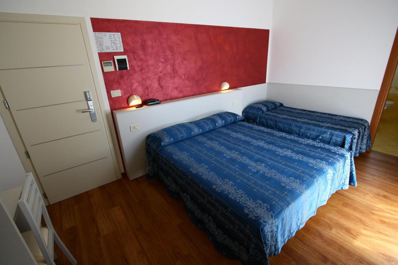רימיני Hotel Arena מראה חיצוני תמונה