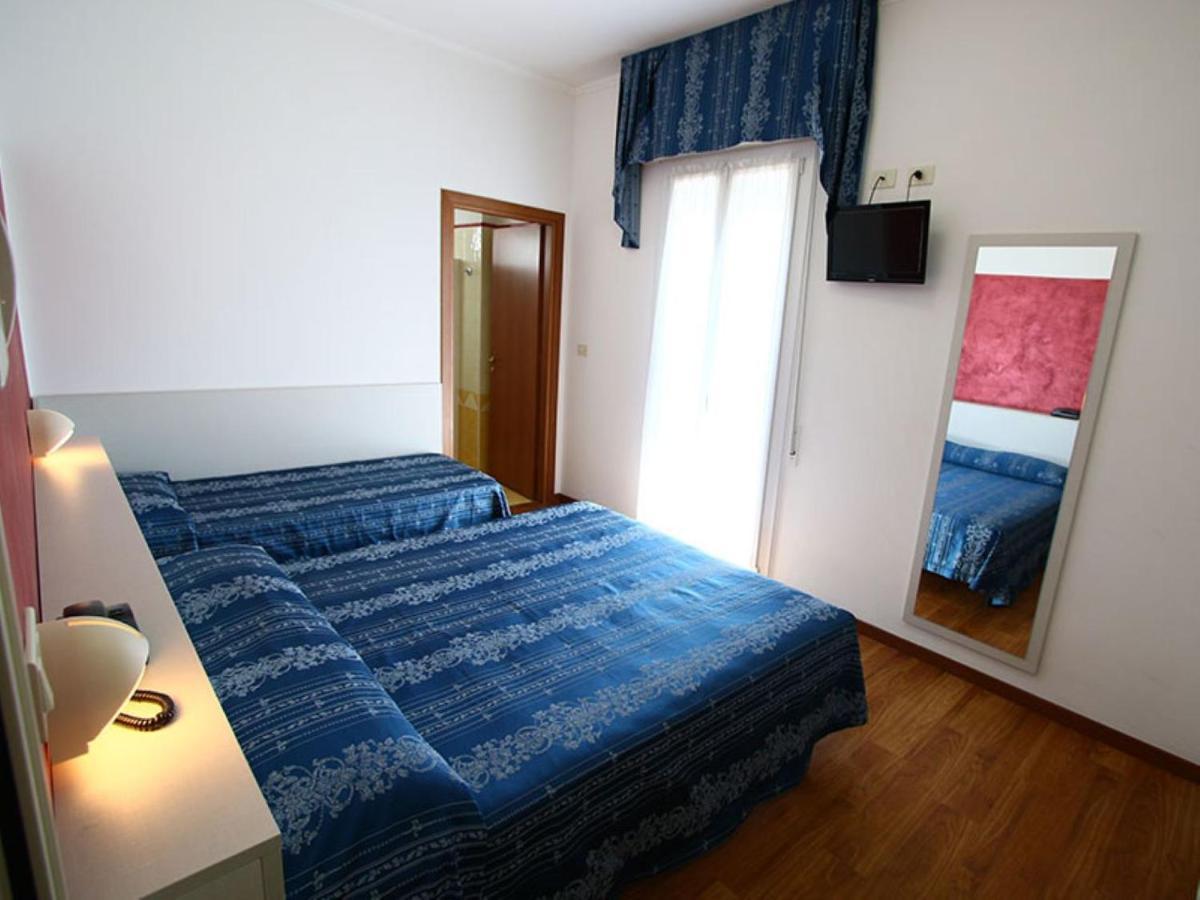 רימיני Hotel Arena מראה חיצוני תמונה